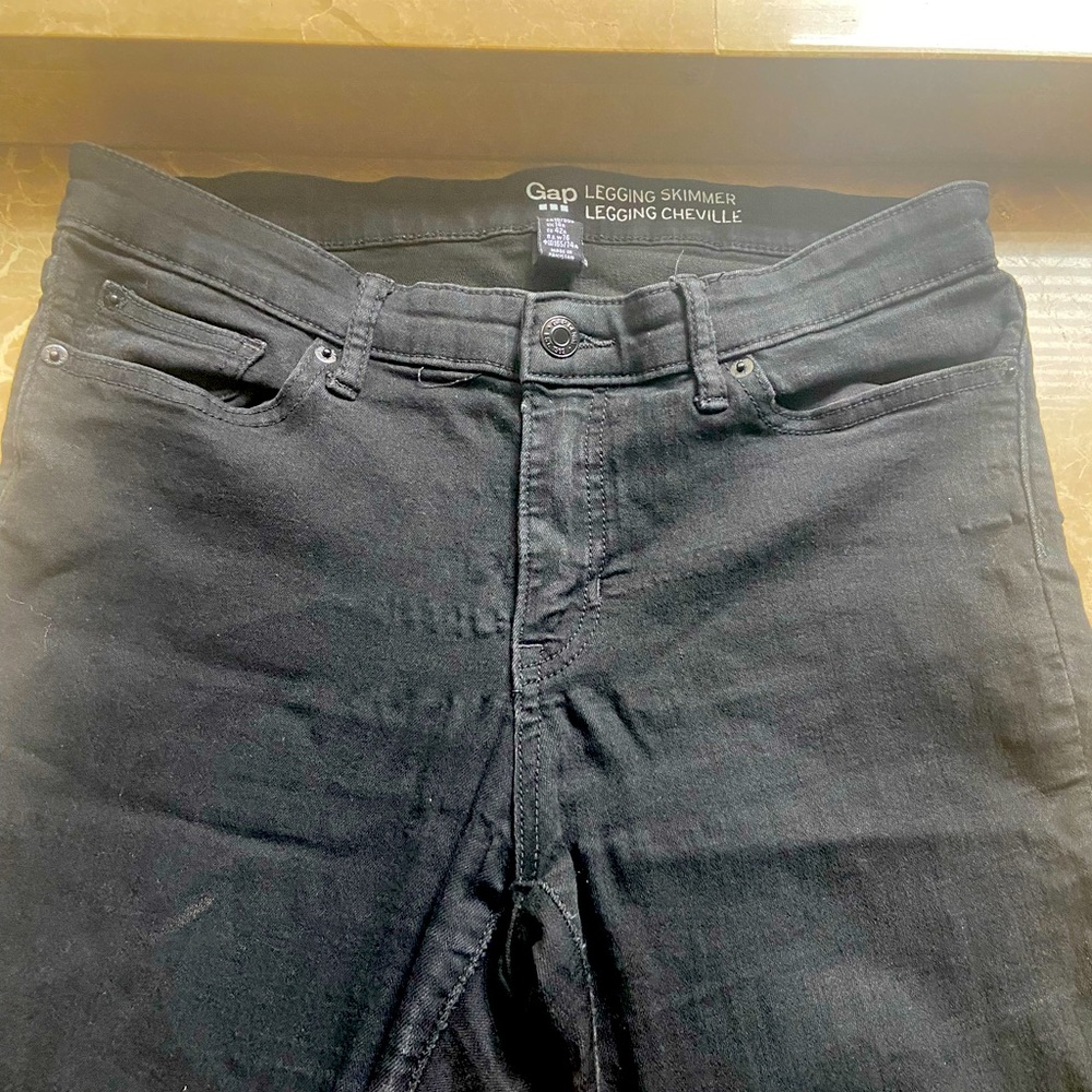 Gap Jeans- “Legging Skimmer”